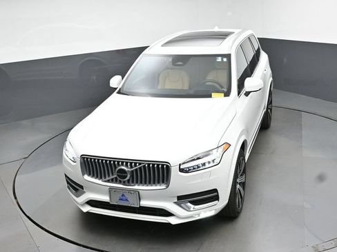 Used 2023 Volvo XC90 B6 Ultimate w/ Protection Package Premier AWD/4WD image 19