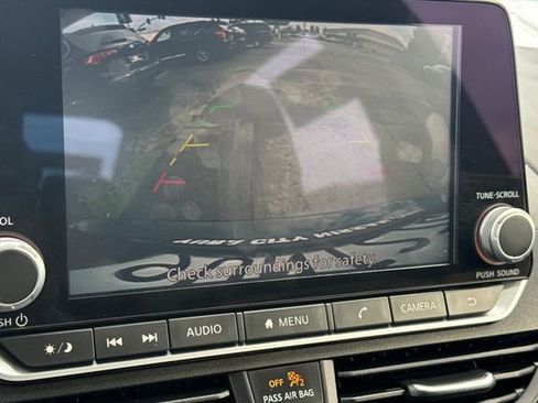 Used 2025 Nissan Altima 2.5 S image 20