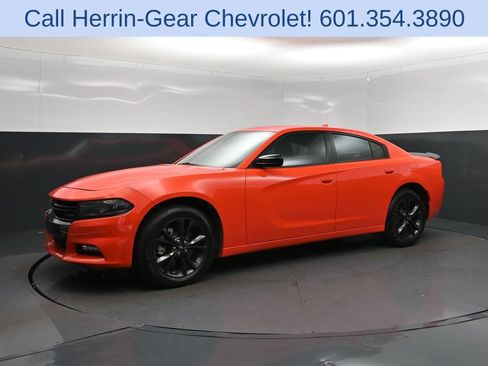 Used 2022 Dodge Charger SXT w/ Blacktop Package AWD/4WD image 3