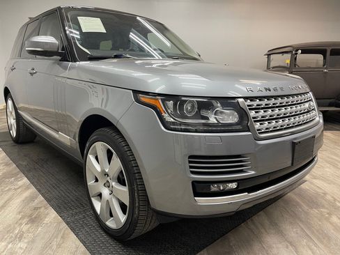 Used 2013 Land Rover Range Rover HSE image 3