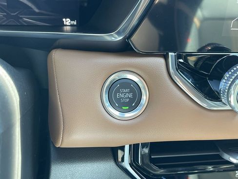 New 2026 GMC Canyon AT4 AWD/4WD image 17