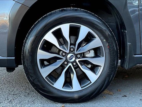 Certified 2025 Subaru Outback Limited w/ Tech Package 2 image 17