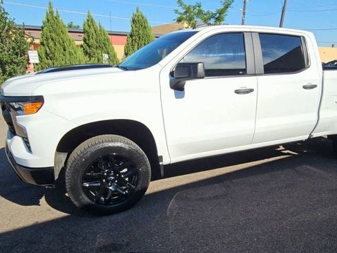 Used 2023 Chevrolet Silverado 1500 Custom Trail Boss image 4