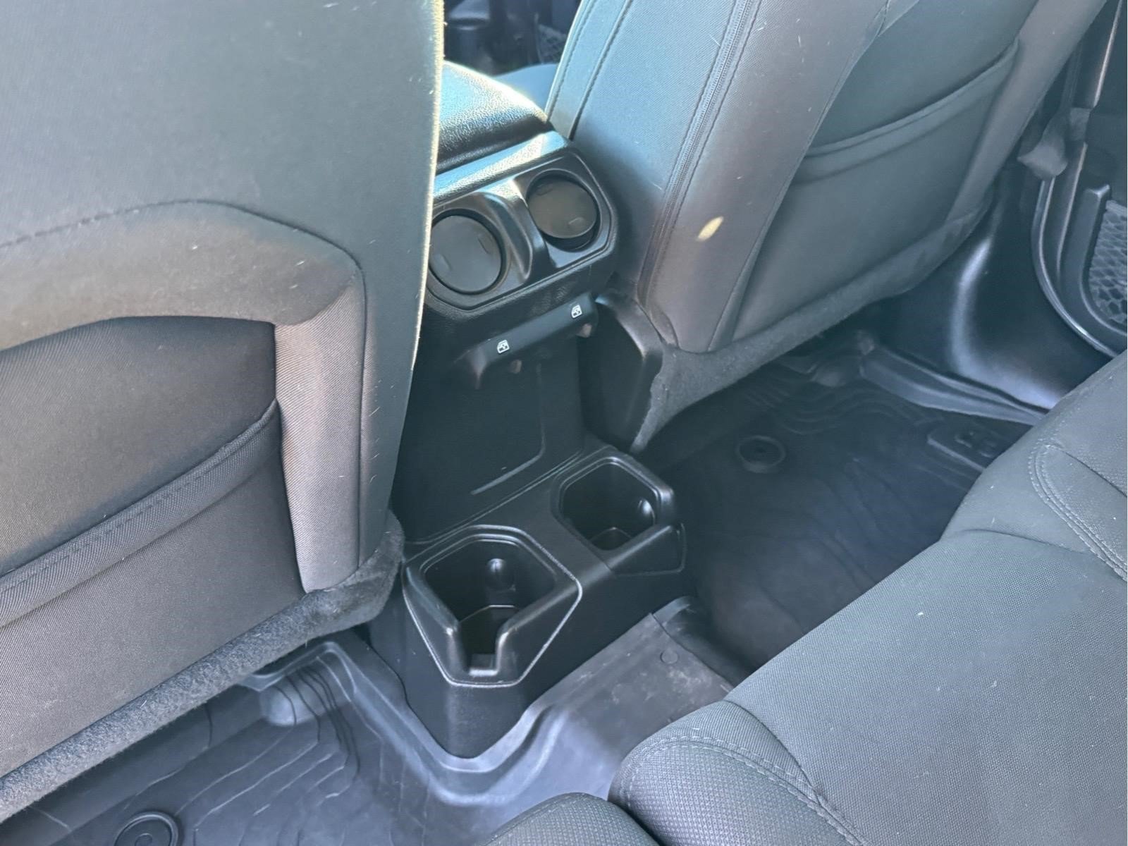 Used 2021 Jeep Wrangler Unlimited Sport AWD/4WD image 17