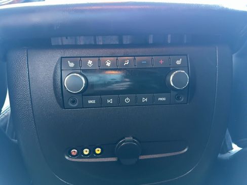 Used 2011 GMC Yukon Denali image 19