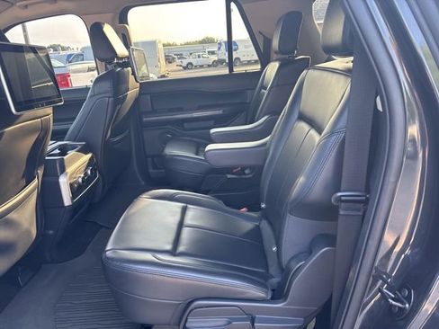 Used 2022 Ford Expedition Max XLT AWD/4WD image 10