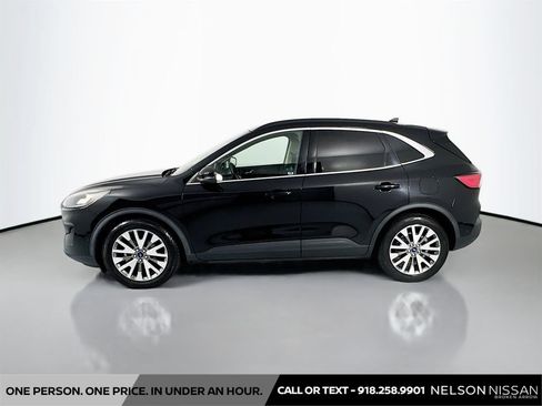 Used 2020 Ford Escape Titanium FWD image 8