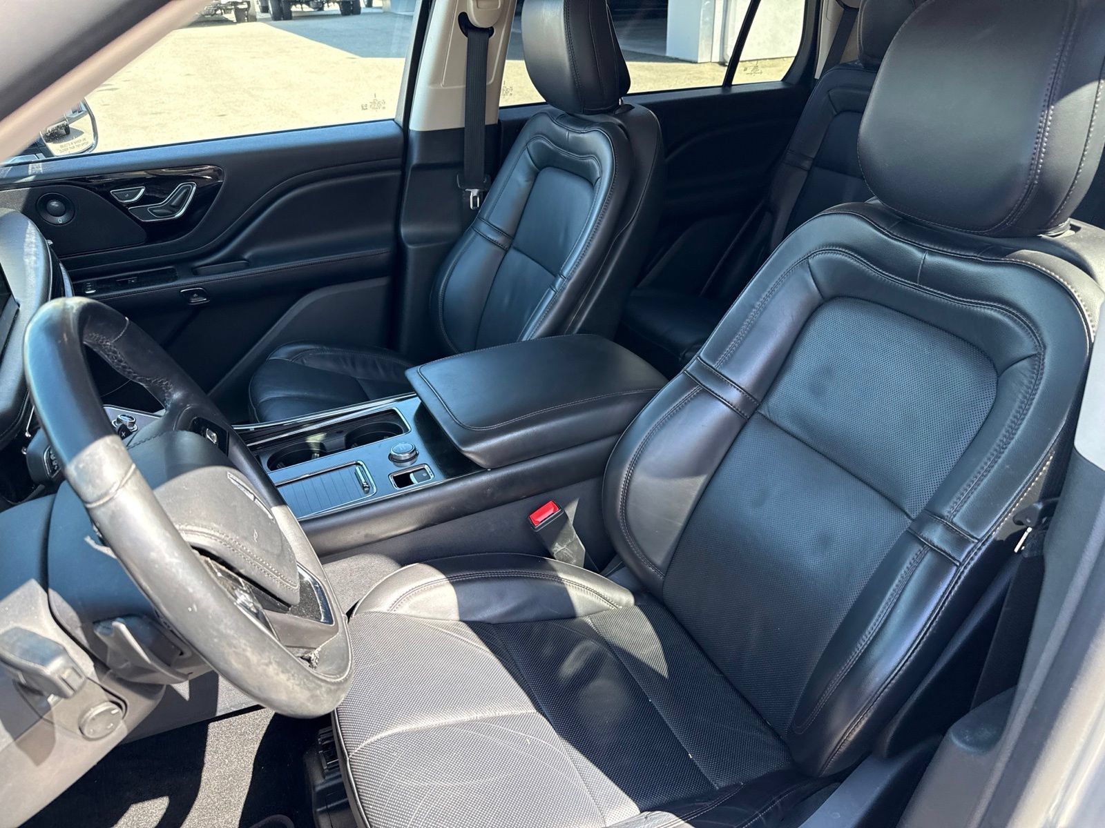 Used 2020 Lincoln Aviator Reserve w/ Equipment Group 201A AWD/4WD image 12