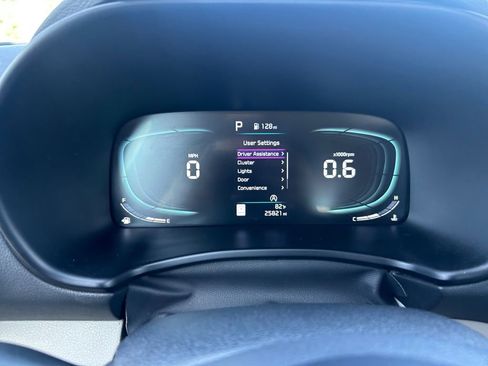 Used 2024 Kia Soul LX w/ Option Group 015 FWD image 14