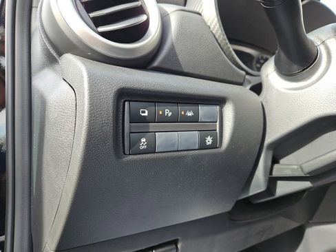 New 2025 Nissan Versa S image 25