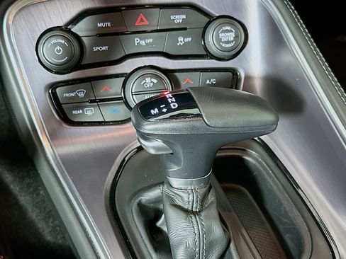 Used 2018 Dodge Challenger R/T Plus image 7