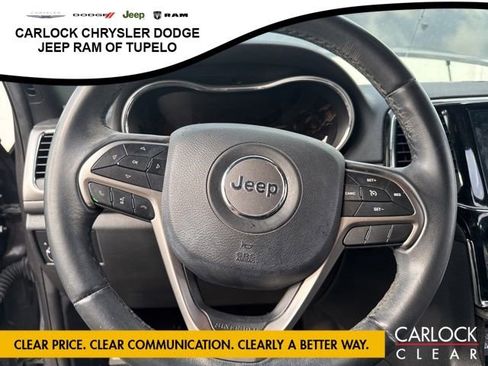 Used 2019 Jeep Grand Cherokee Laredo w/ Laredo X Package image 18