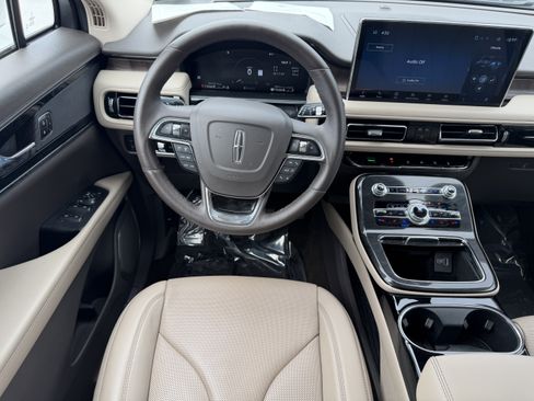 Used 2023 Lincoln Nautilus Reserve FWD image 16