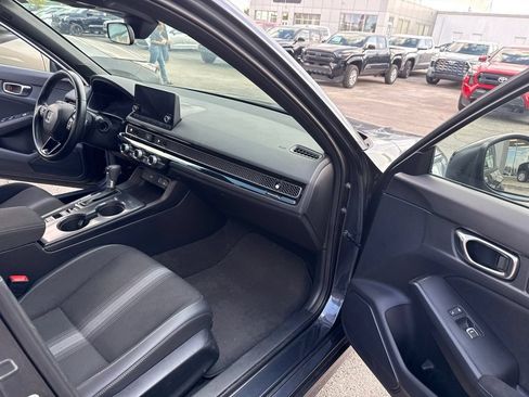 Used 2022 Honda Civic Sport image 13