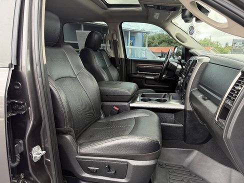 Used 2018 RAM 2500 Laramie w/ Sport Appearance Group AWD/4WD image 27