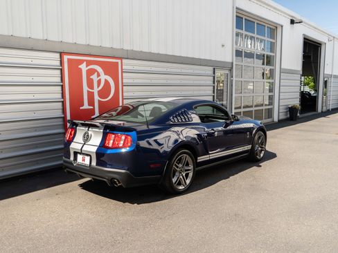 Used 2010 Ford Mustang Shelby GT500 RWD image 34