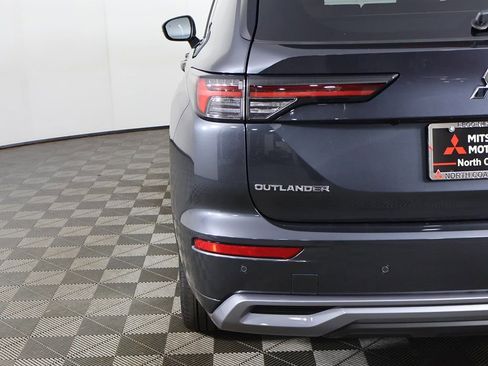 New 2025 Mitsubishi Outlander SEL image 20