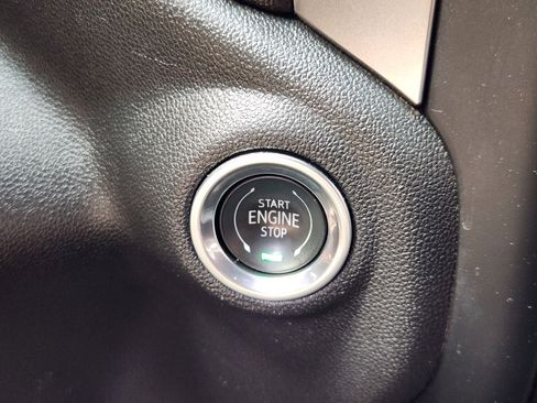 Certified 2020 Chevrolet Silverado 1500 LT w/ Texas Edition image 20