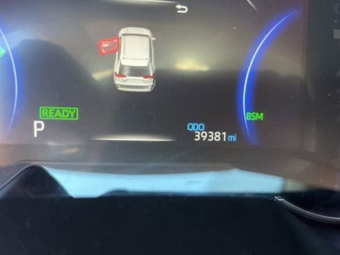Used 2024 Toyota RAV4 LE AWD/4WD image 12