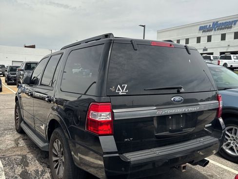Used 2015 Ford Expedition XLT w/ Equipment Group 202A RWD image 4
