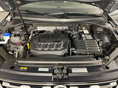 Used 2018 Volkswagen Tiguan SE FWD image 9