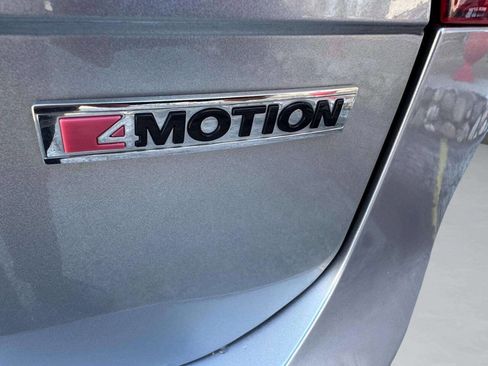 Used 2020 Volkswagen Tiguan SE image 28