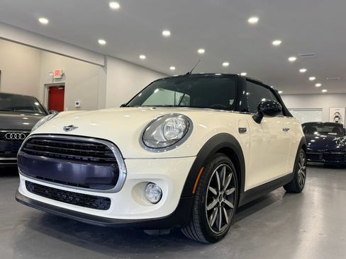Used 2018 MINI Cooper Convertible FWD image 3