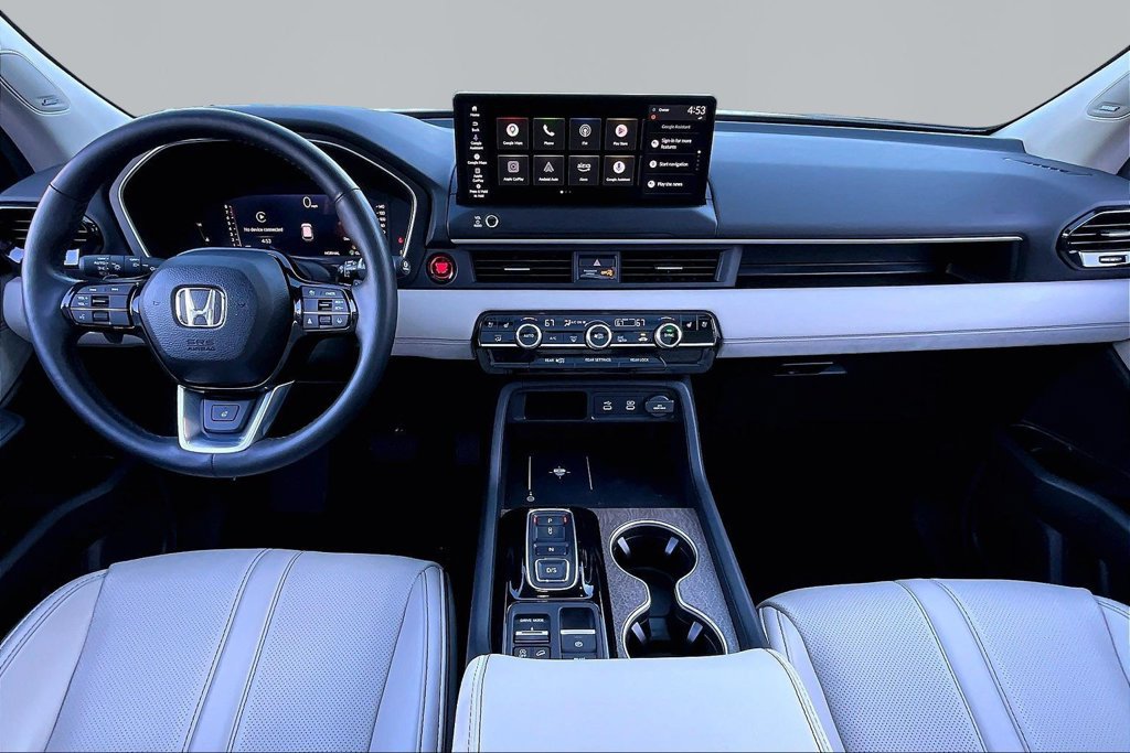 Used 2026 Honda Pilot Elite image 7