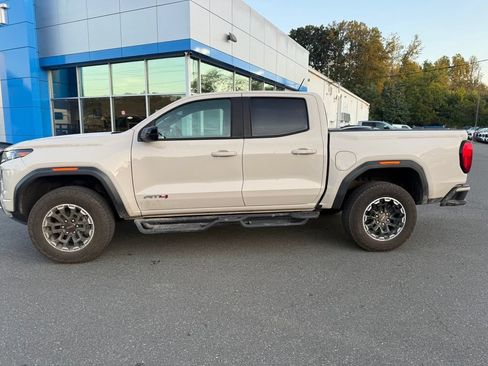 Used 2026 GMC Canyon AT4 AWD/4WD image 3