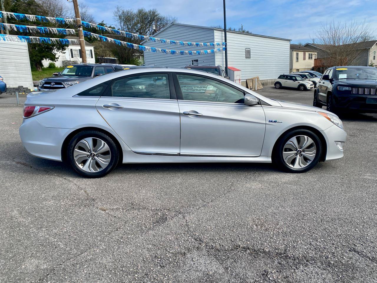 Used 2014 Hyundai Sonata Limited w/ Panoramic Sunroof Package 02 FWD image 8