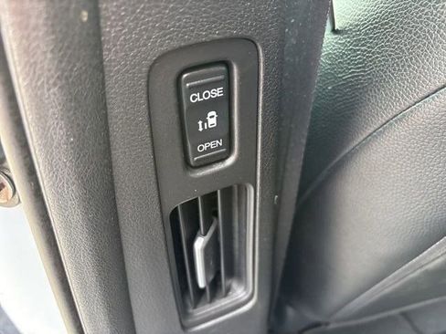 Used 2025 Honda Odyssey Sport-L image 29