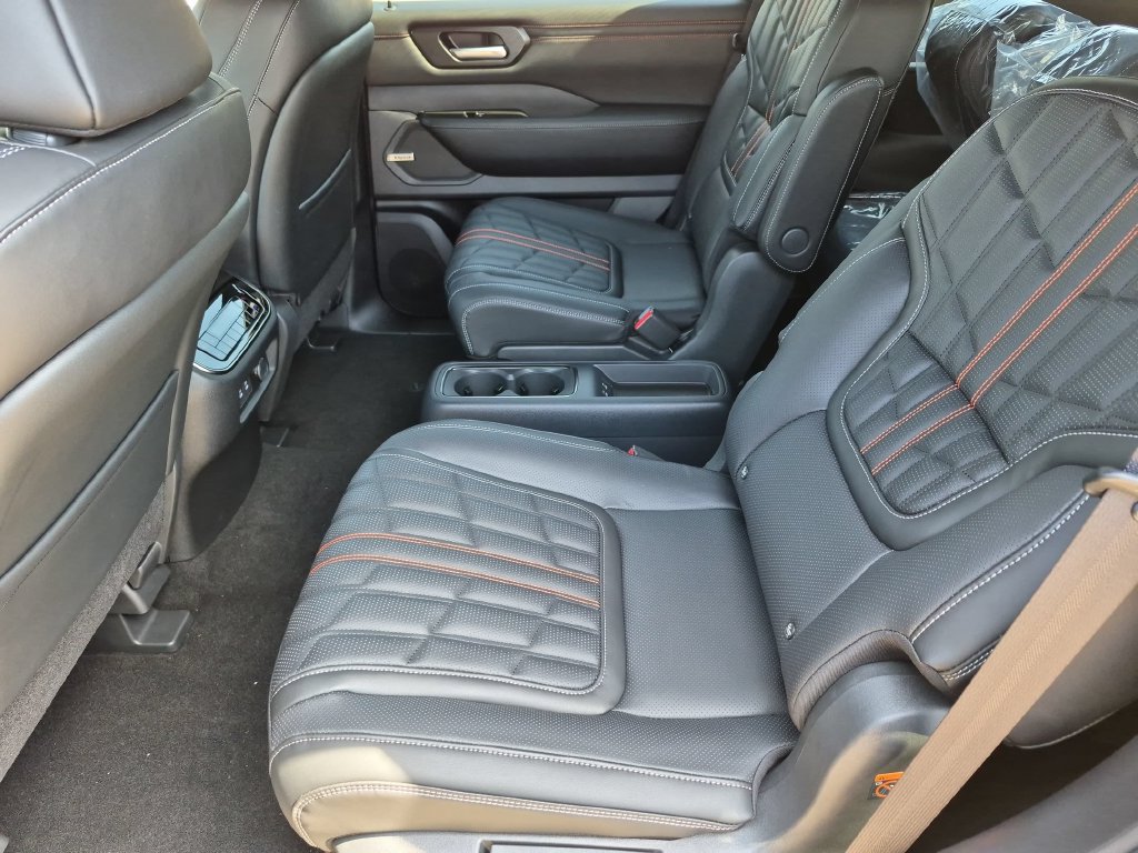 New 2026 Nissan Armada PRO-4X AWD/4WD image 15
