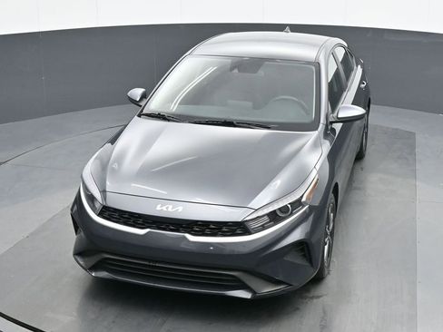 Used 2024 Kia Forte LXS FWD image 15