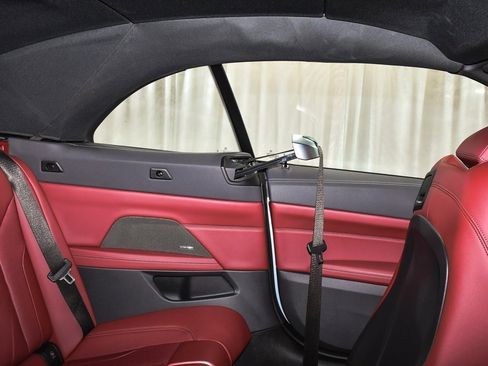 Used 2023 BMW 440i xDrive Convertible w/ Premium Package image 65