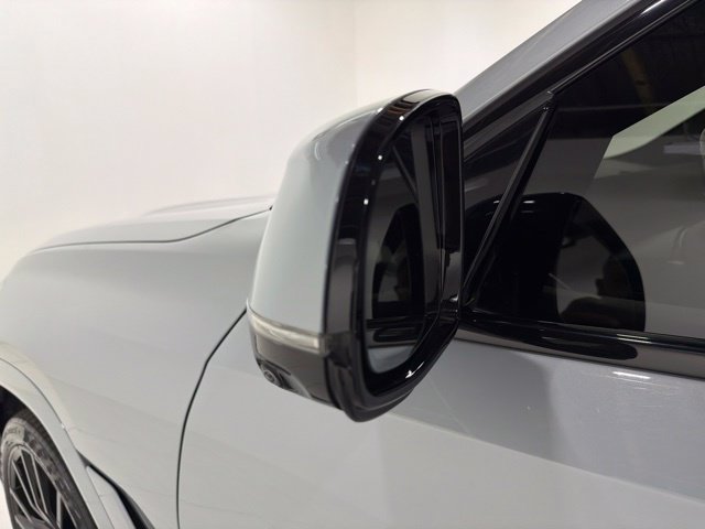 Used 2024 BMW X6 xDrive40i w/ Premium Package AWD/4WD image 9