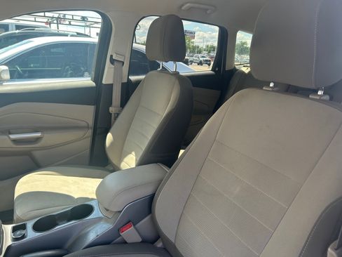 Used 2016 Ford Escape SE FWD image 20