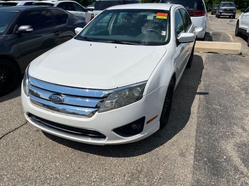 Used 2010 Ford Fusion SE FWD image 4