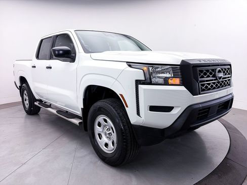 Used 2022 Nissan Frontier S w/ Technology Package RWD image 8