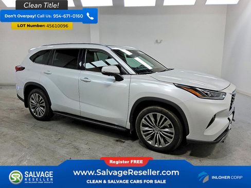 Used 2024 Toyota Highlander Platinum image 5
