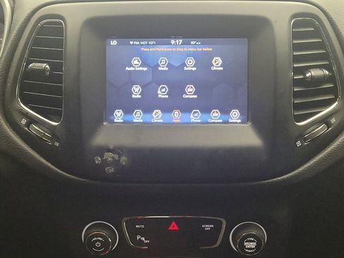 Used 2018 Jeep Compass Sport w/ Tech Group AWD/4WD image 25