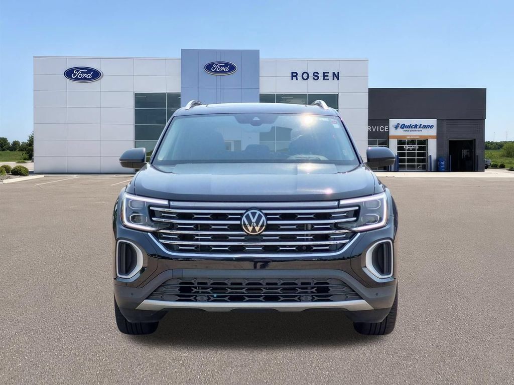 Used 2025 Volkswagen Atlas SEL AWD/4WD image 7