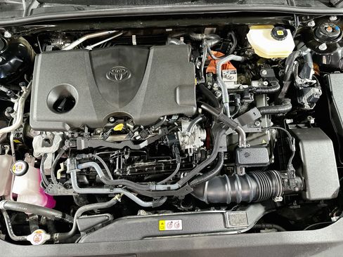 Used 2025 Toyota Camry SE FWD image 33