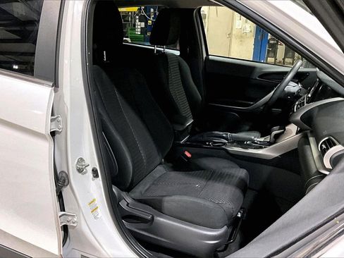 Used 2019 Mitsubishi Eclipse Cross ES image 6