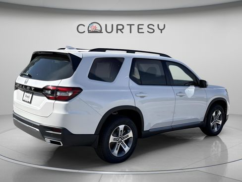 Certified 2026 Honda Pilot EX-L image 8