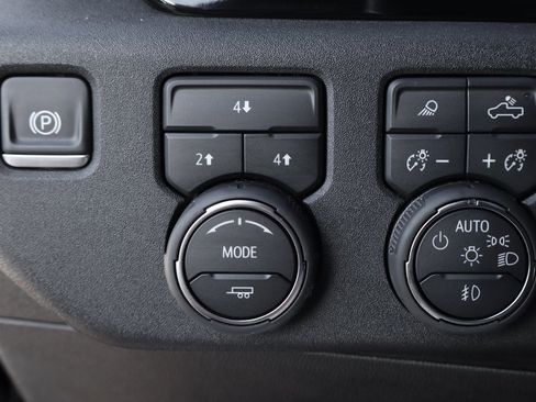 Used 2025 Chevrolet Silverado 2500 LT w/ Trail Boss Package image 21