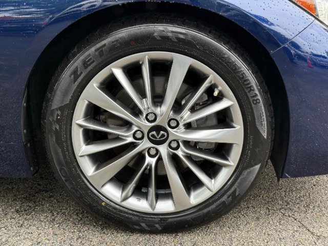 Used 2023 INFINITI Q50 Luxe w/ Cargo Package RWD image 11