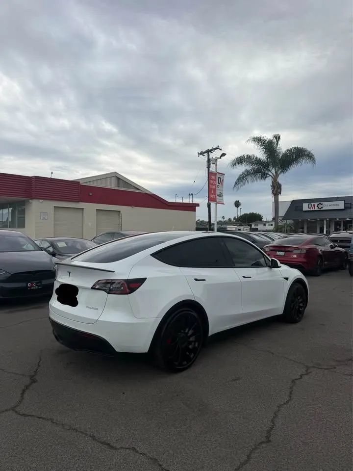Used 2021 Tesla Model Y Performance AWD/4WD image 4