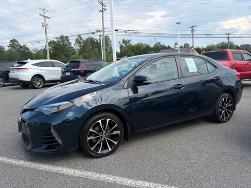 Used 2018 Toyota Corolla SE FWD image 1