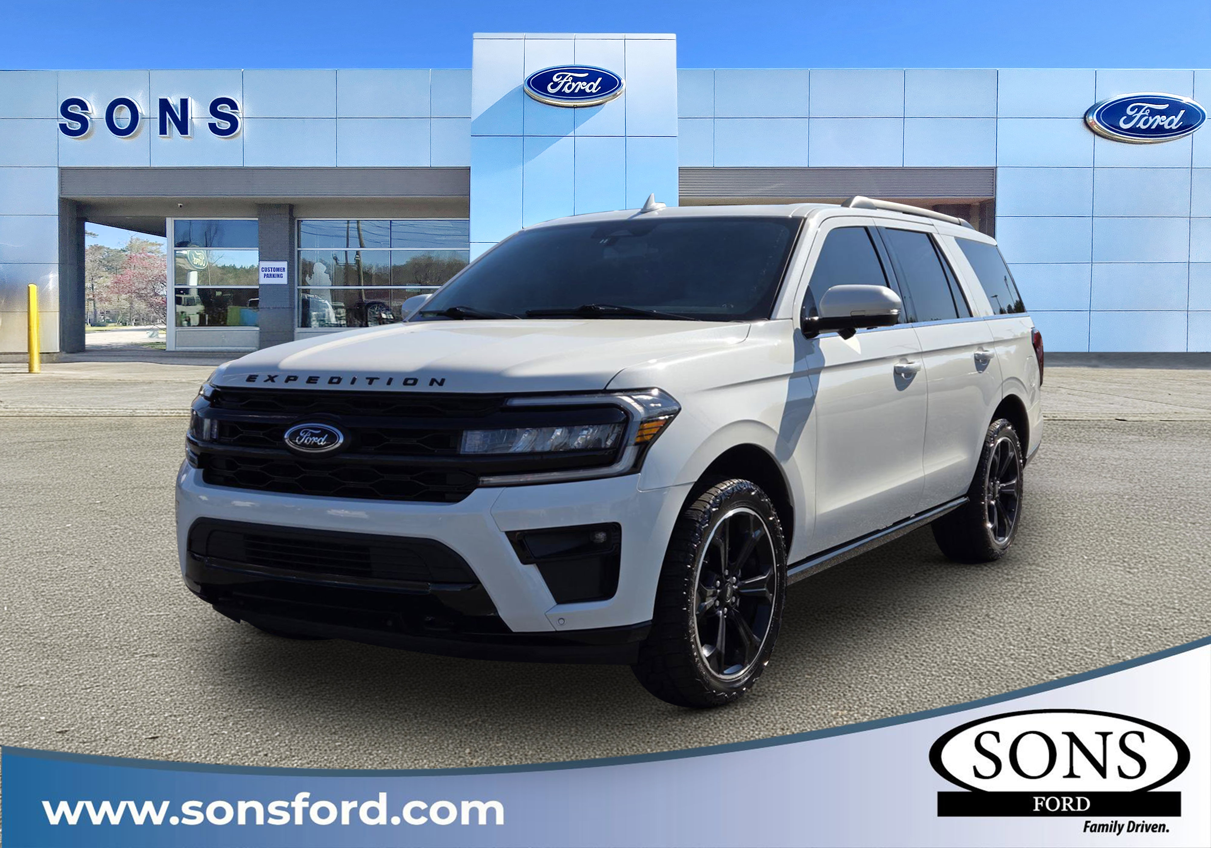 Used 2022 Ford Expedition Limited AWD/4WD image 1