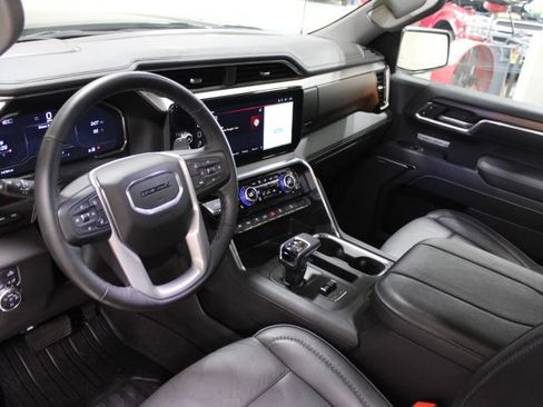 Used 2025 GMC Sierra 1500 Denali w/ Denali Reserve Package AWD/4WD image 46
